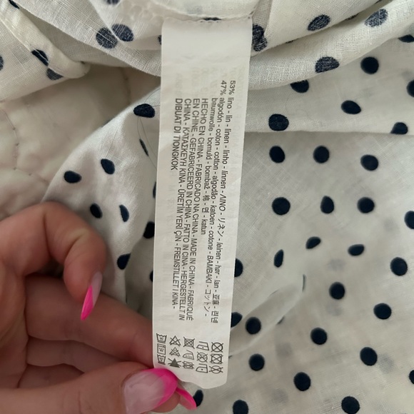 🦋Open shoulder Zara Blouse 🦋 - Picture 2 of 3